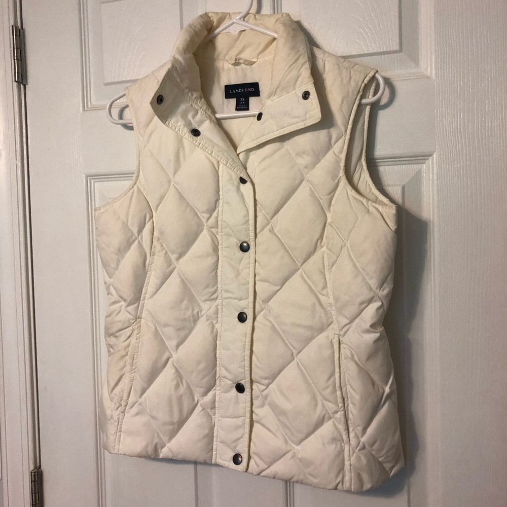 Cream Land’s End Puffer Vest
